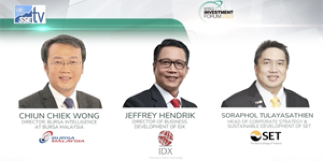 Chiun Chiek Wong, Director, Bursa Intelligence at Bursa Malaysia, Jeffrey Hendrik, Director of Business Development at IDX, and Soraphol Tulayasathien, Head of Corporate Strategy & Sustainable Development at SET